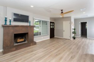 527 W Alice Ave_GreatRm Before